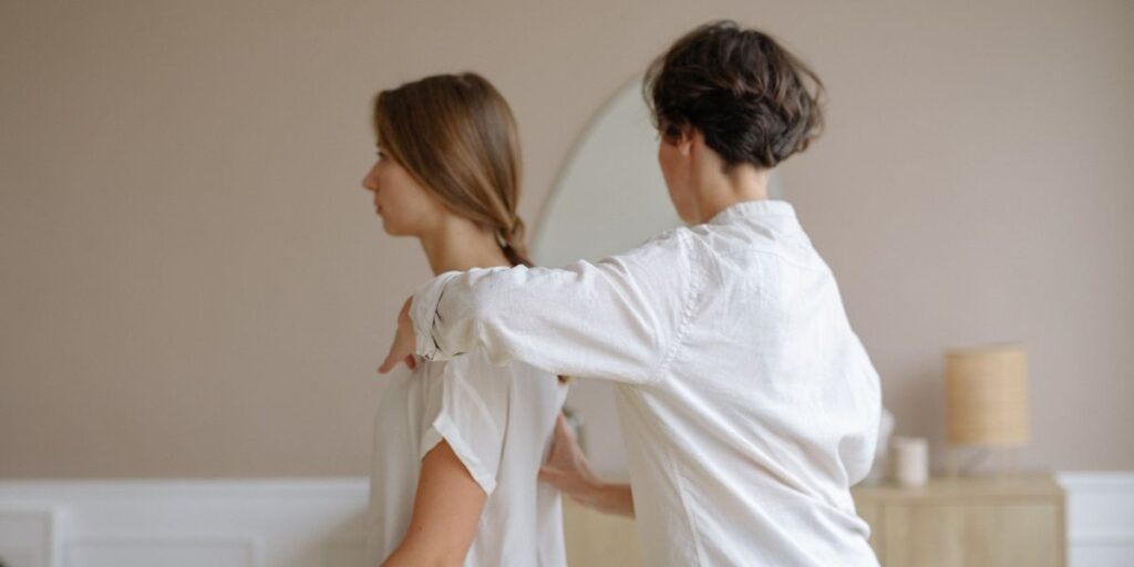 poor-posture-and-movement-patterns-cause-pain